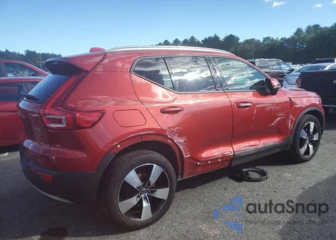 2019 Volvo Xc40 T5 Momentum z USA, uszkodzony, nr VIN YV4162UK1K2074820